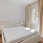 La Luce Nel Borgo * Gênes